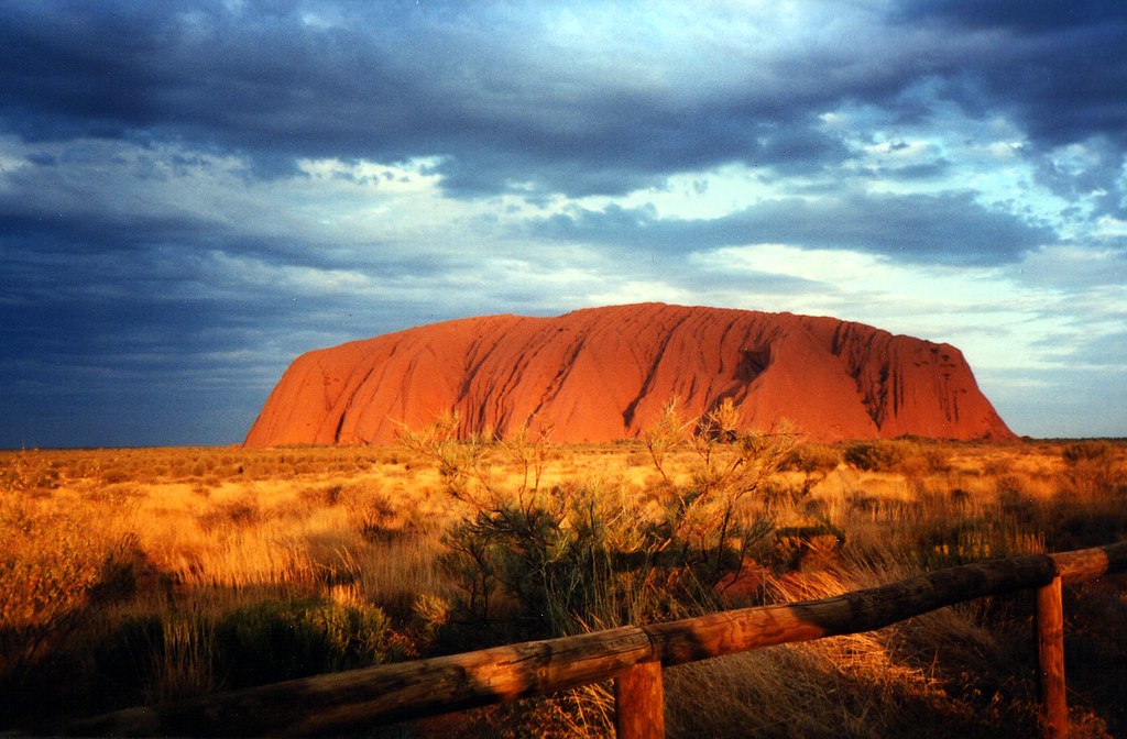 yt-youtube-to-mp3 | Participating in an Uluru Sunset Photography Contest